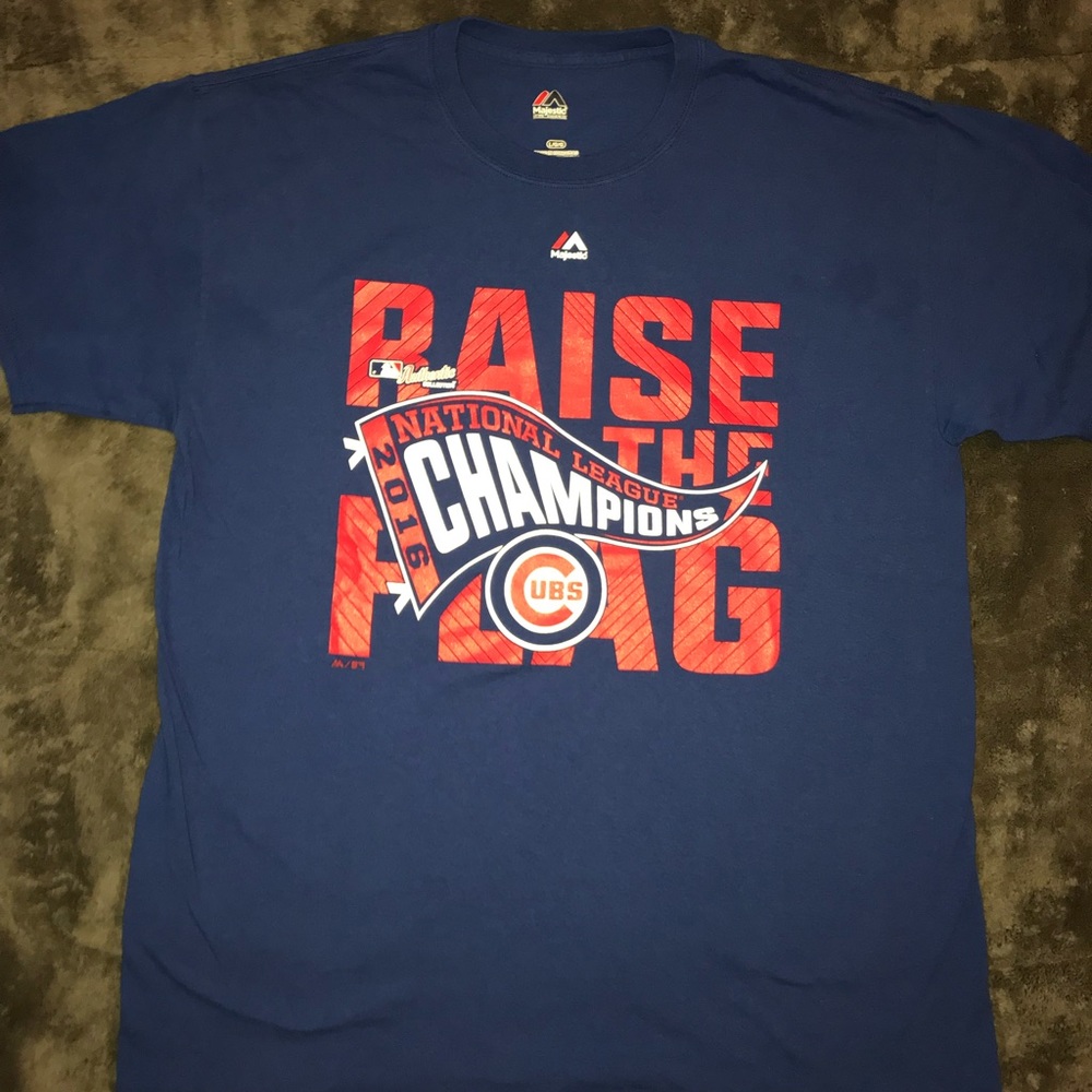 Chicago Cubs Raise the Flag T-Shirt